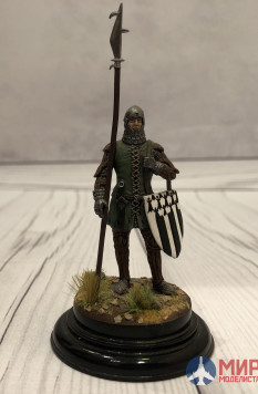 002 Окрашенная фигура Средневековый рыцарь 54мм